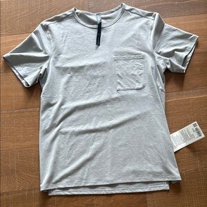 Lululemon Athletica Gray Short Sleeve Tee